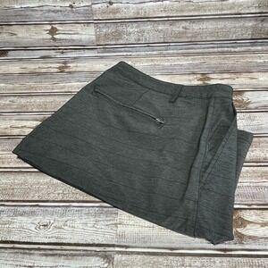 BKE Men's Gray Flat Front Hybrid Shorts with Zippered‎ Pocket Size 42